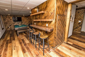Camelback Ski Mts,Firepit, Hottub,Kalahari WaterPark,Linens!